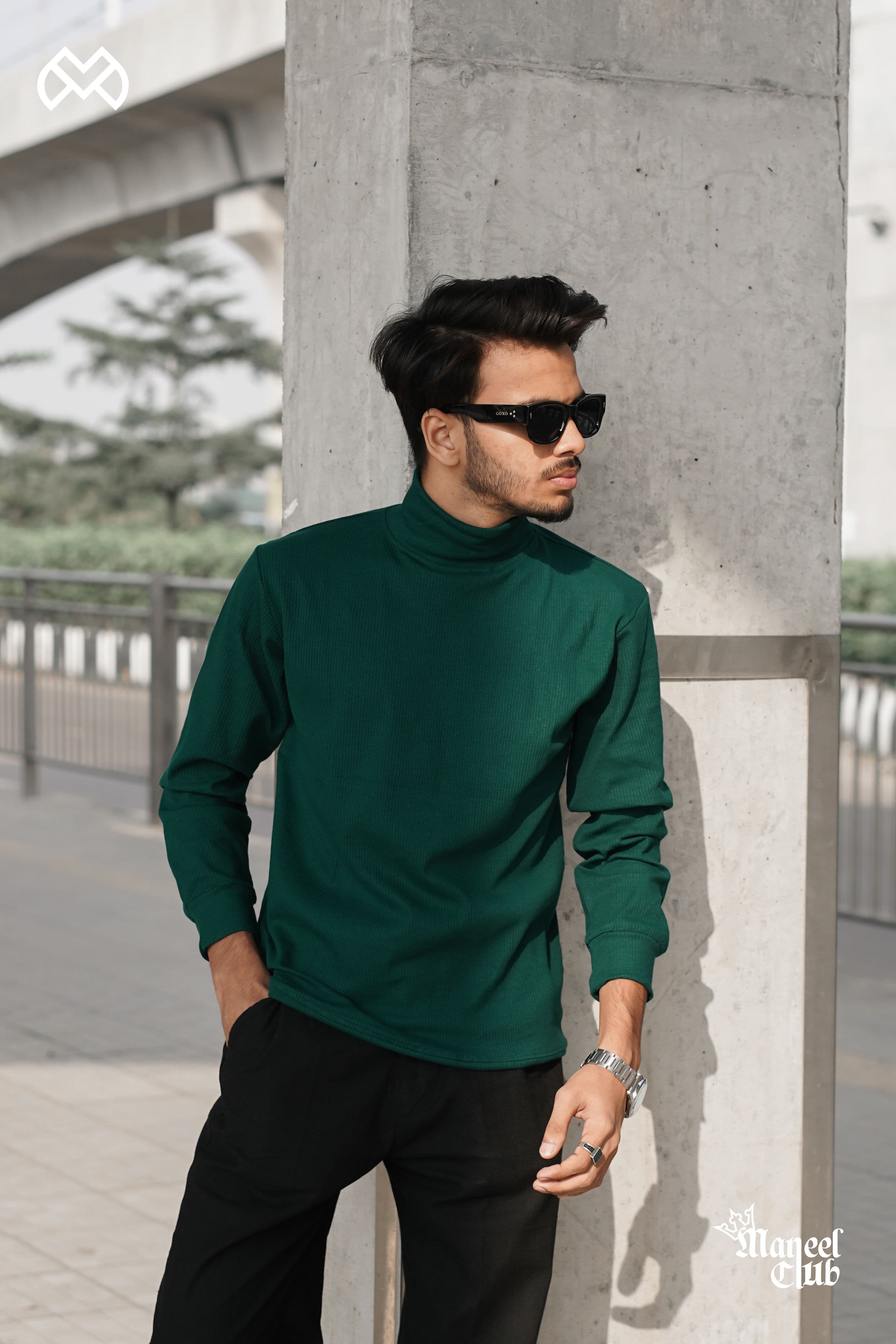 Turtleneck Sweatshirt  - Thumbnail 4