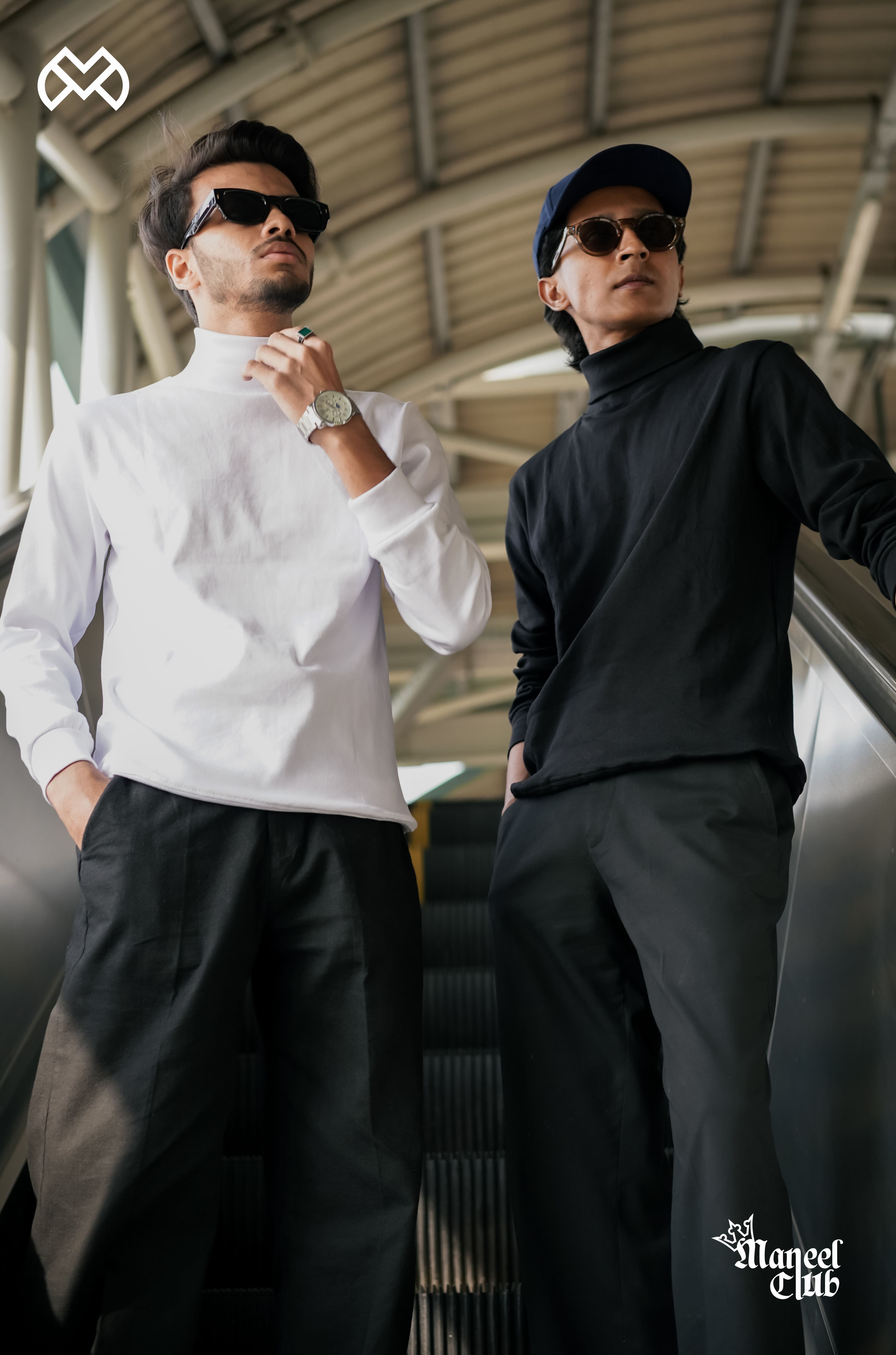 Turtleneck Sweatshirt 