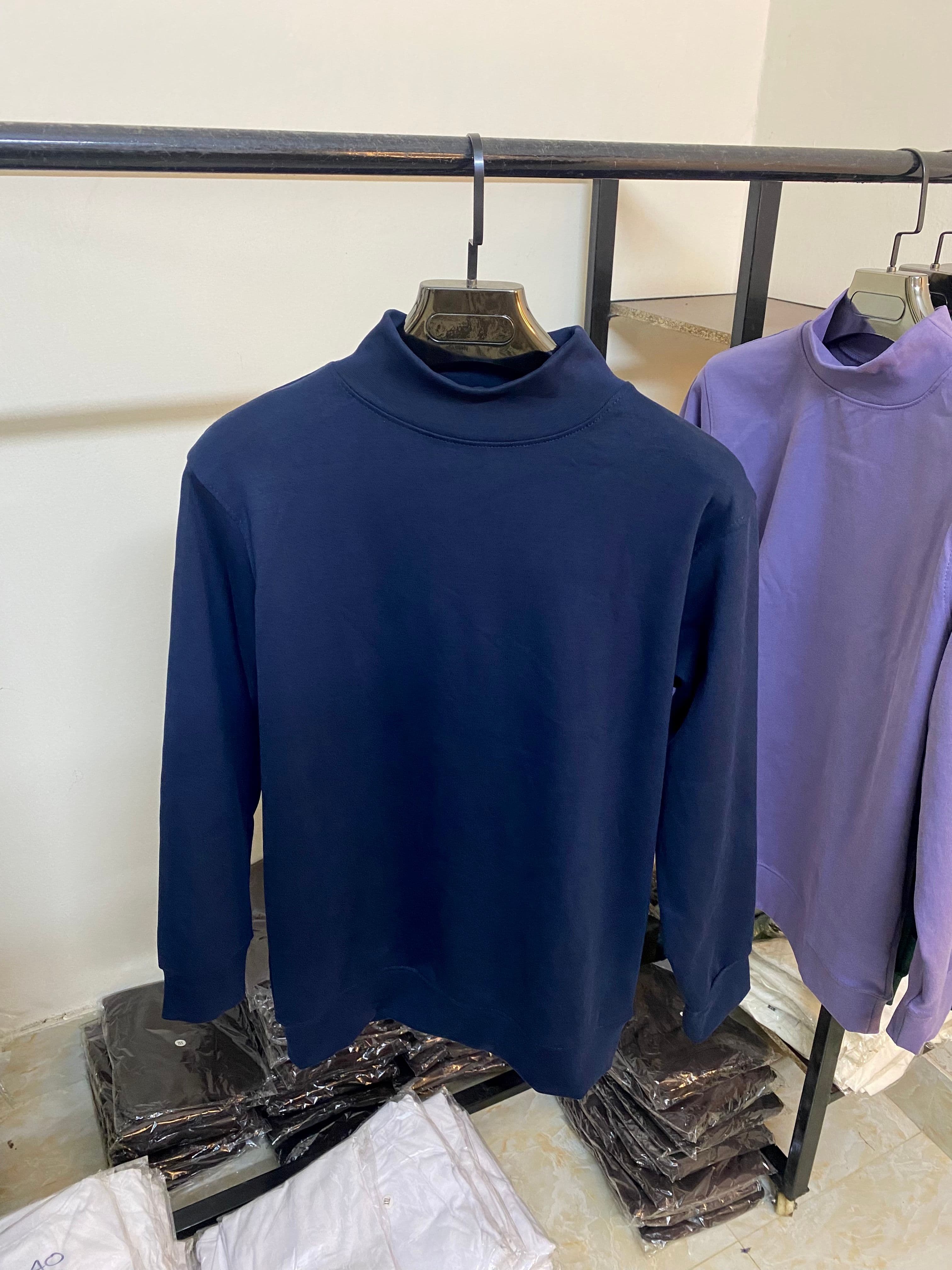 Mockneck Old money Sweatshirt  - Thumbnail 3